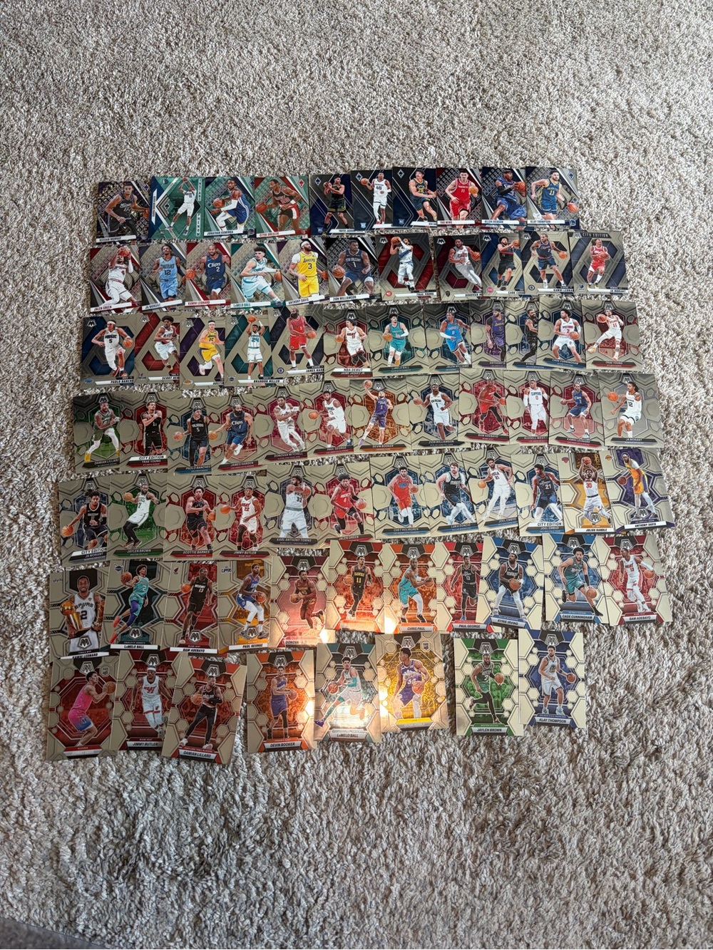 Lot of 76 - 2022-25 Panini Mosaic & Phoenix basketball cards includes rookies